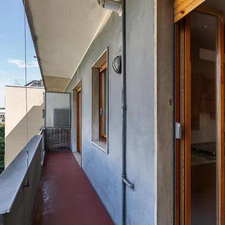 Simply Six Apartment Milan